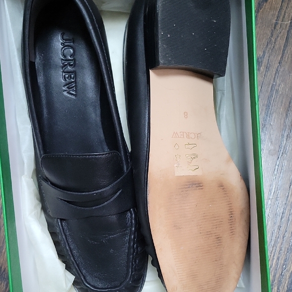 J. Crew Women's Sleek Black Leather Flats - Picture 2 of 4